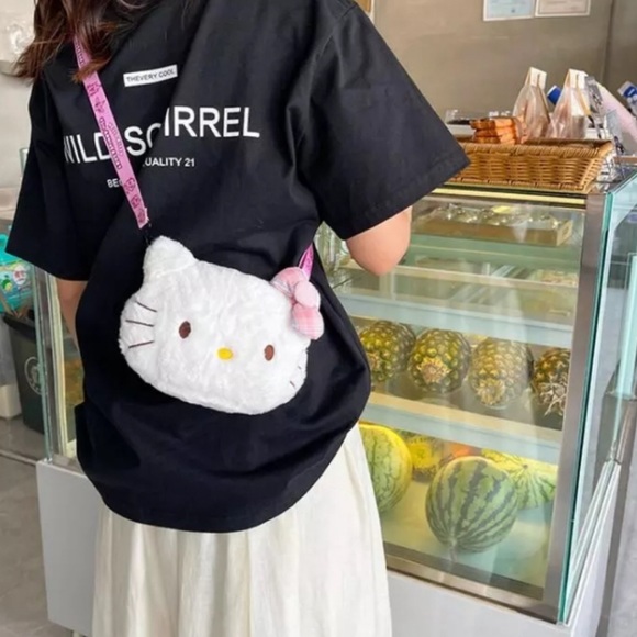✨NWT✨ Hello Kitty Sanrio Crossbody Purse Plush Handbag - Picture 9 of 9